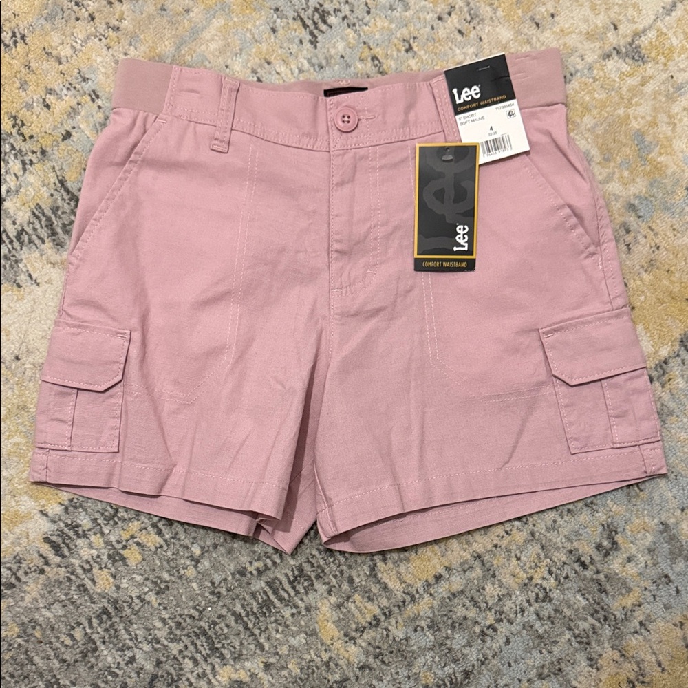 Lee Women's Cargo Shorts in Soft Pink